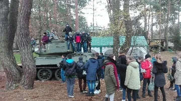 Ostrowska "trójka" na wycieczce w muzeum w Józefowie (zdjęcia)