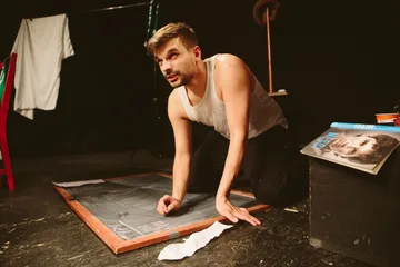 Utwór dramatyczny "Pewniak". Ostrowski teatr zaprasza (zdjęcia)