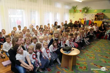 Żołnierze z Komorowa świętowali niepodległość z przedszkolakami (zdjęcia)