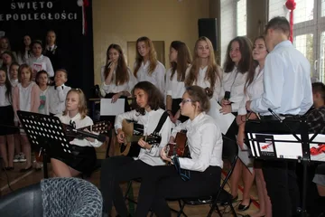 Uroczystości niepodległościowe w "jedynce" (zdjęcia)