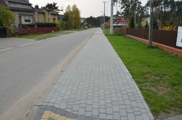 Małkinia Górna: gmina inwestuje w chodniki (zdjęcia)
