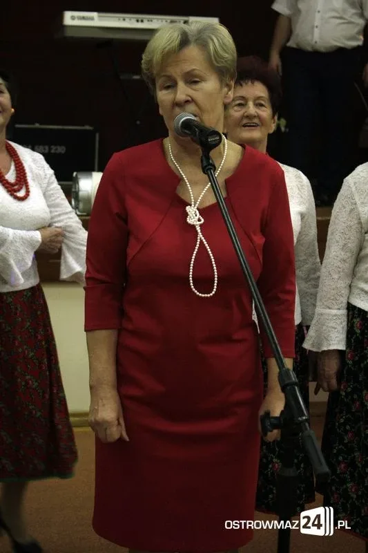 Andrzejkowa zabawa słuchaczy UTW (zdjęcia)