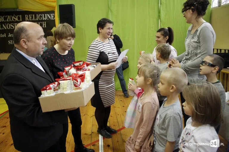 Niepełnosprawni zaprezentowali twórczość religijną (zdjęcia)