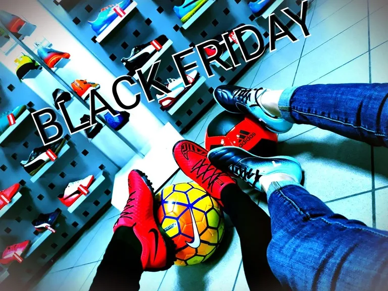 Black Weekend w sklepach Multi Sport (zdjęcia)