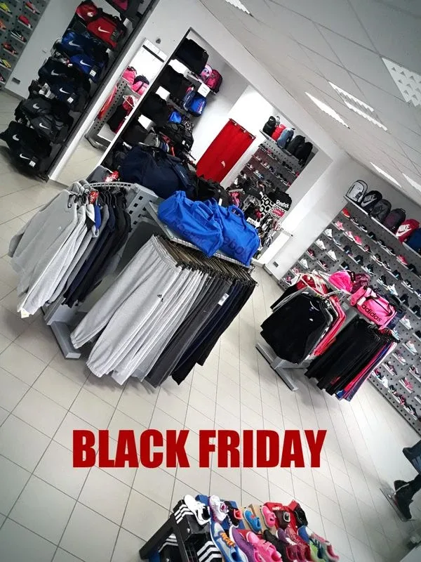 Black Weekend w sklepach Multi Sport (zdjęcia)