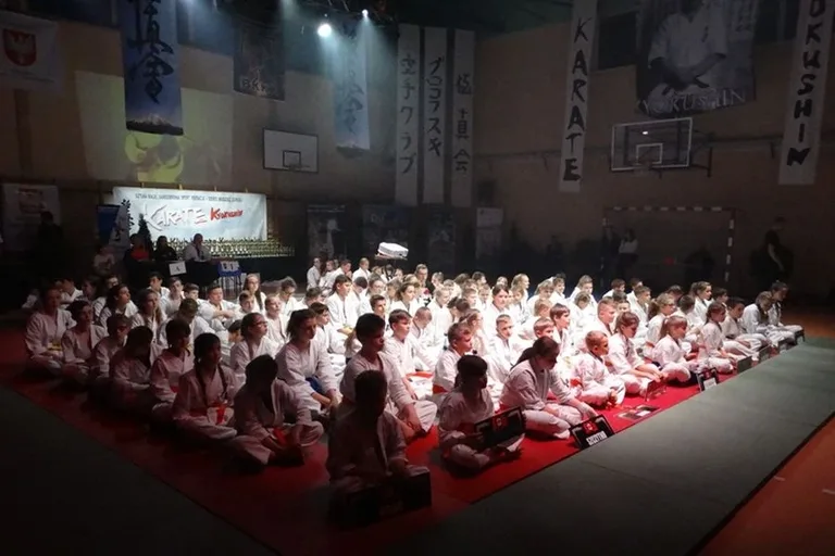 Widowiskowe starcia karate w Broku (zdjęcia)