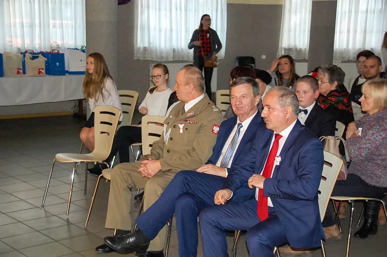 Ostrowianie laureatami przeglądu pieśni patriotycznej i wojskowej w Baranowie (zdjęcia, wideo)