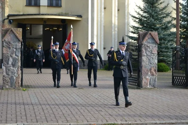 Msza święta za zmarłych strażaków z powiatu ostrowskiego (zdjęcia)