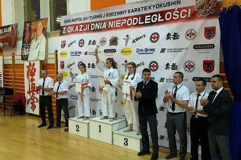 Udany start Małkińskiej Akademii Karate (zdjęcia)