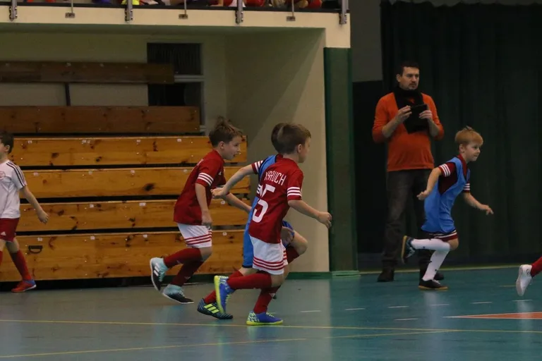 Ambitne boje UKS AP Ostrów Mazowiecka (zdjęcia, wideo)
