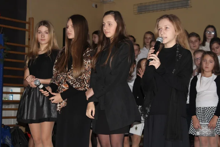 Uroczystości niepodległościowe w "jedynce" (zdjęcia)