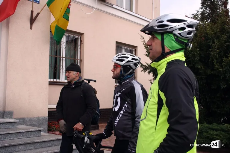 Rajdem rowerowym uczcili Narodowe Święto Niepodległości (zdjęcia)