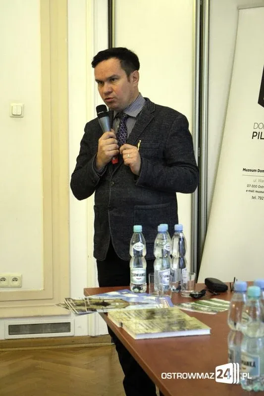 "Polaków poza granicami jest więcej niż w samej Polsce". Konferencja w ostrowskim ratuszu (zdjęcia)