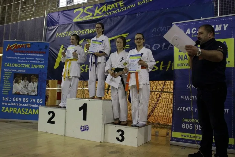 Pięć medali ostrowskich karateków na Mazovia Cup (zdjęcia)