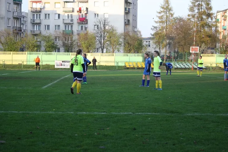 Pogoń Siedlce rozstrzelana na Warchalskiego (zdjęcia)