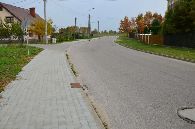 Małkinia Górna: gmina inwestuje w chodniki (zdjęcia)
