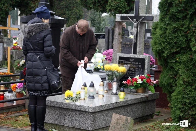 Dzień Wszystkich Świętych (zdjęcia)