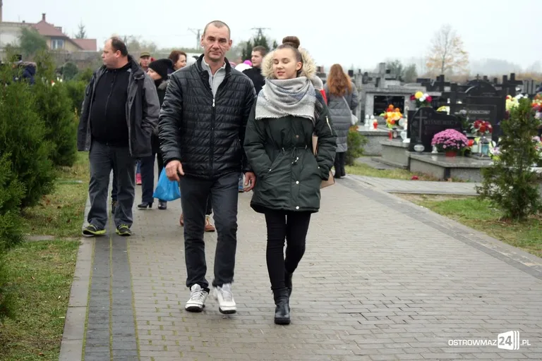 Dzień Wszystkich Świętych (zdjęcia)