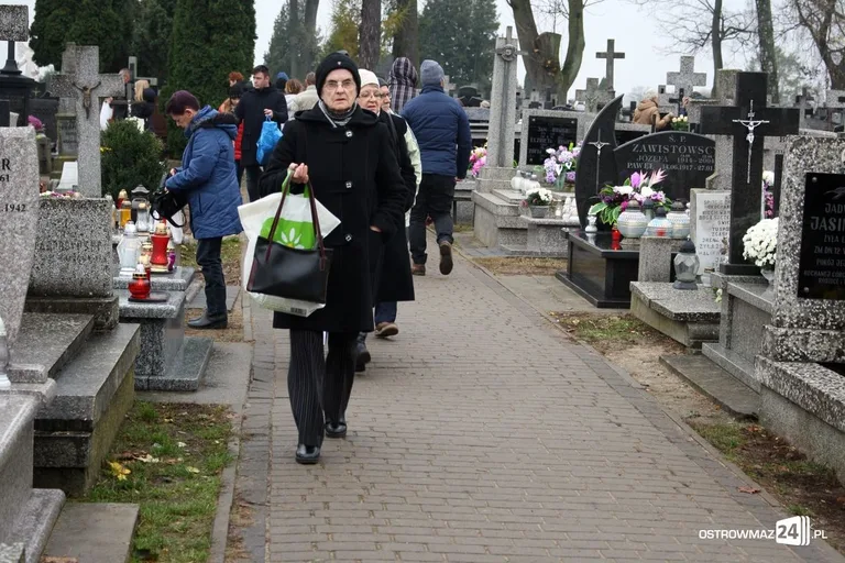 Dzień Wszystkich Świętych (zdjęcia)