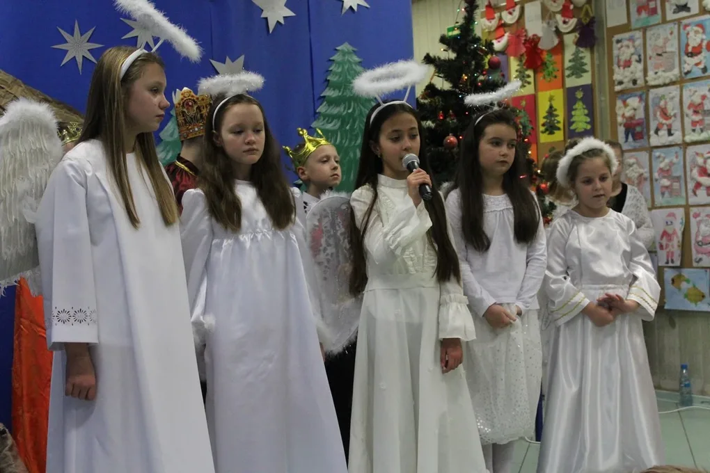 Jasełka dla klas I-III w SP nr 1 (zdjęcia)