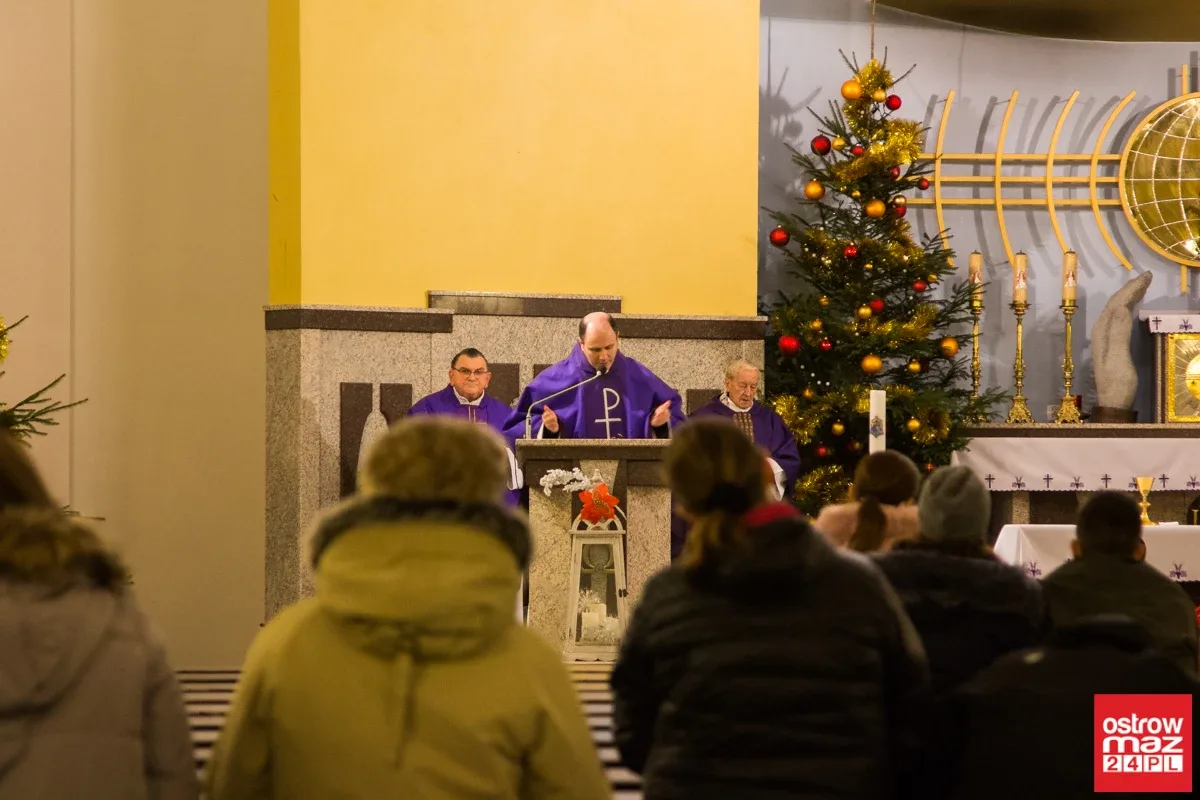 Betlejemskie Światło Pokoju w Ostrowi Mazowieckiej (zdjęcia, wideo)