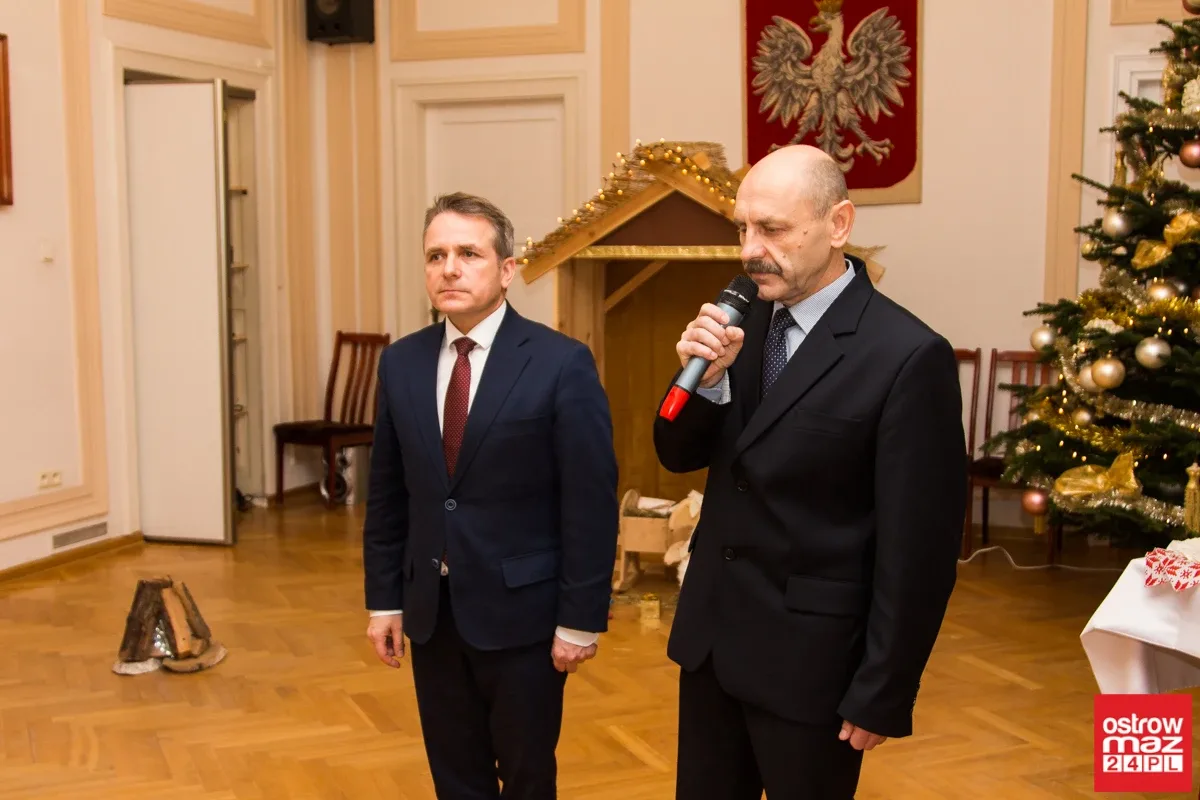 Spotkanie wigilijne w ostrowskim Ratuszu (zdjęcia, wideo)