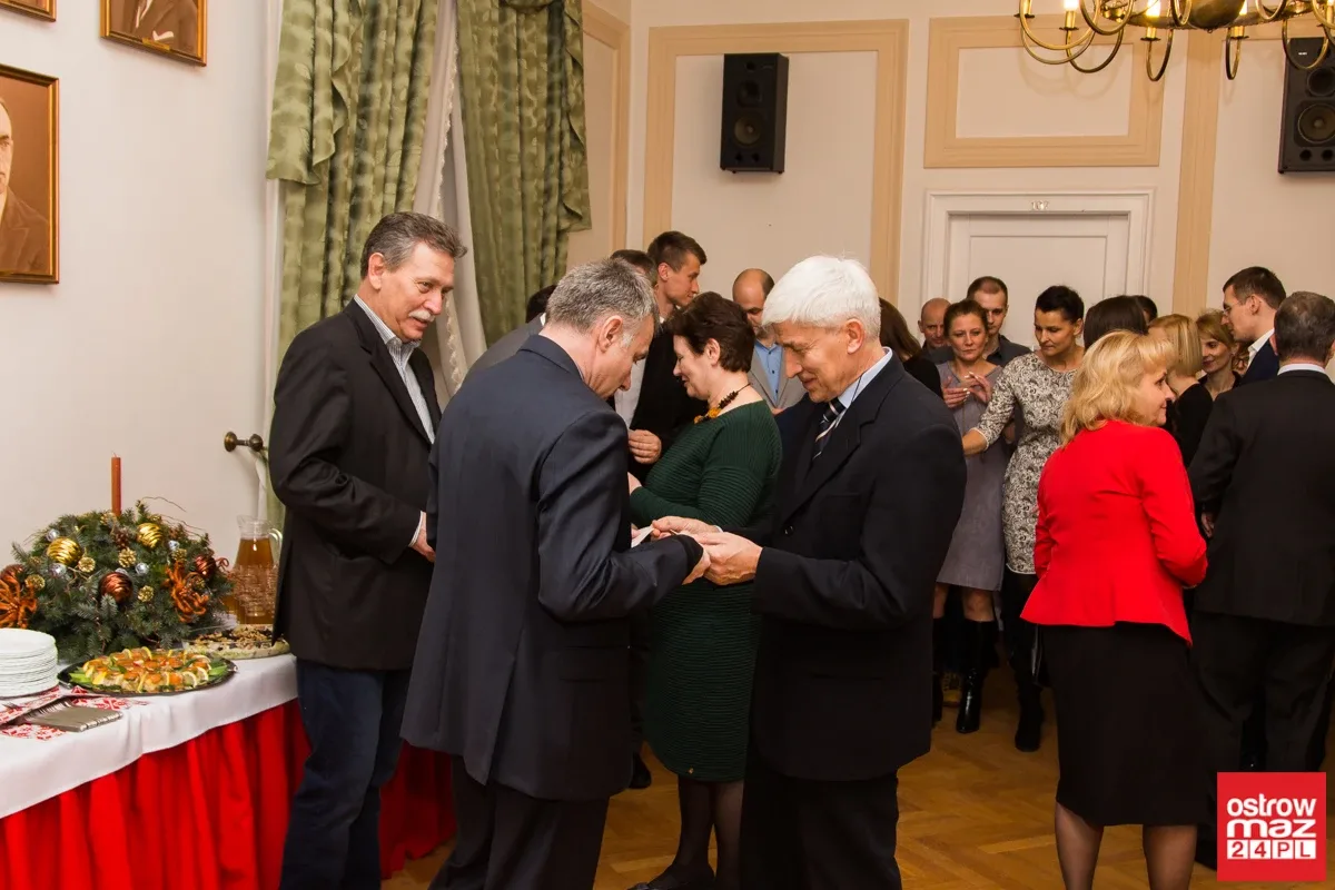 Spotkanie wigilijne w ostrowskim Ratuszu (zdjęcia, wideo)