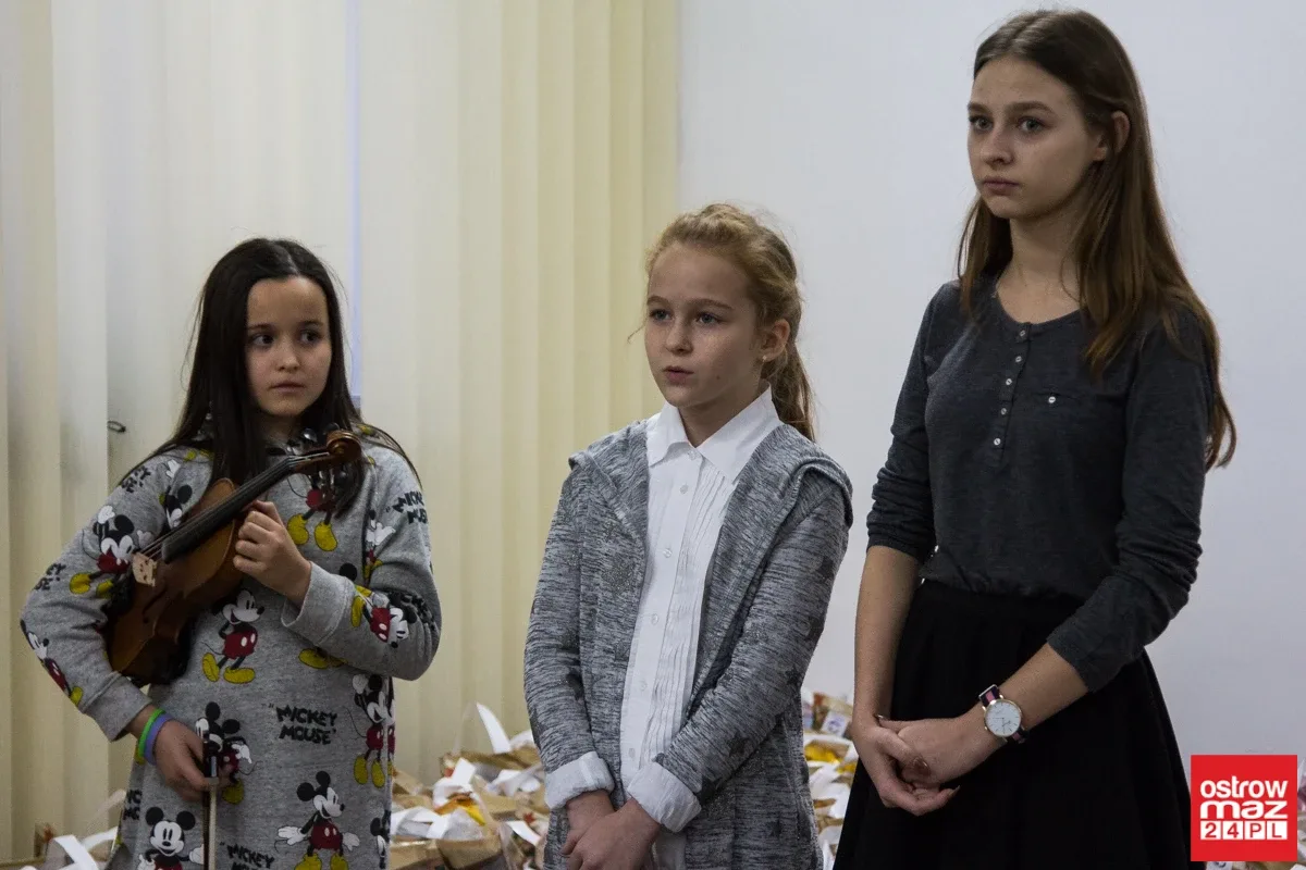 Spotkanie mikołajkowe ostrowskiego TPD (zdjęcia, wideo)