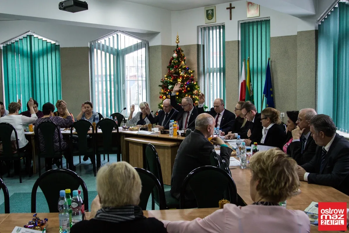 Sesja Rady Gminy Ostrów Mazowiecka za nami (zdjęcia, wideo)