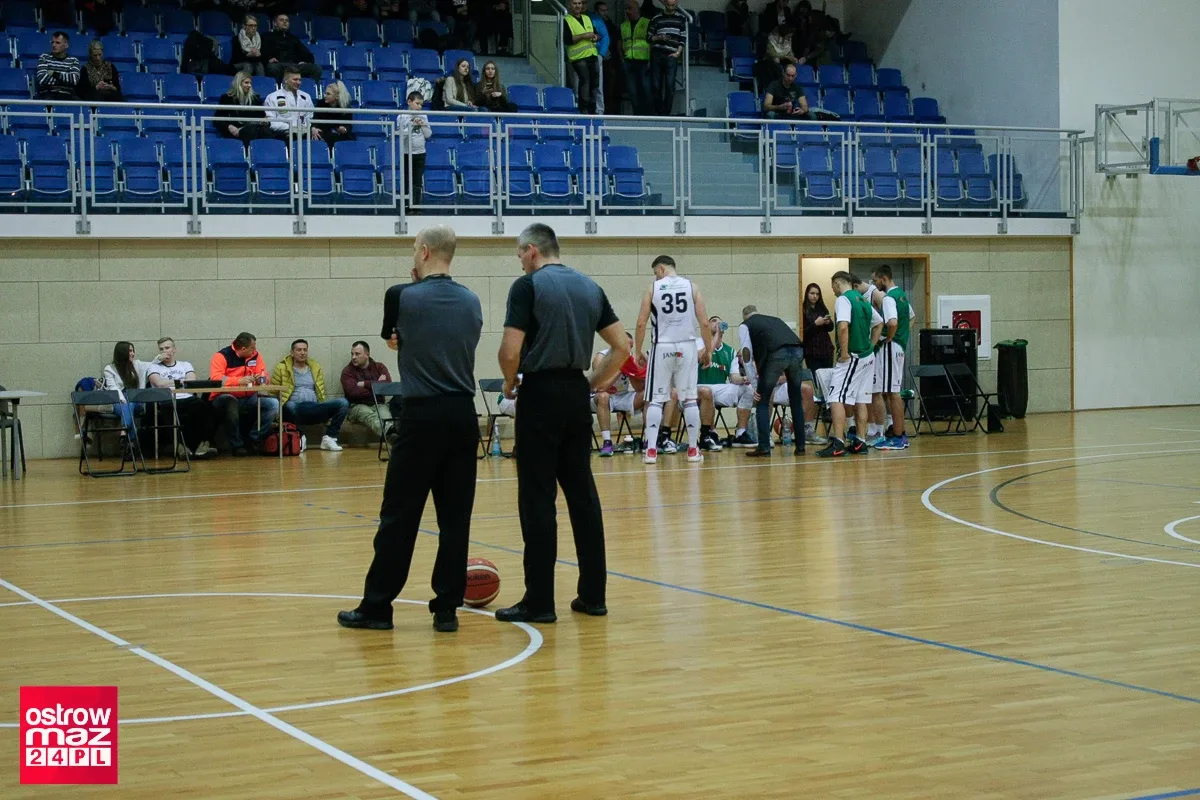 Bolesna porażka Sokoła z KS Rosa-Sport Radom (zdjęcia)