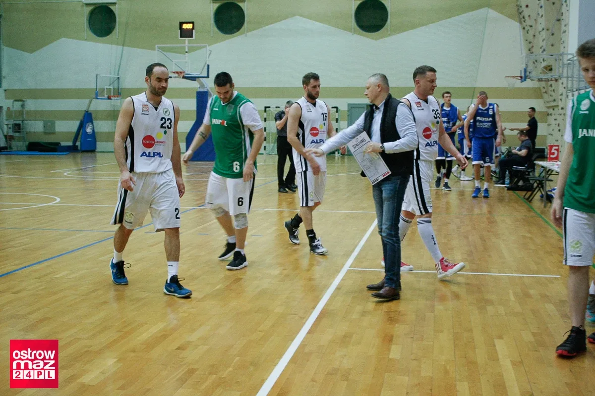 Bolesna porażka Sokoła z KS Rosa-Sport Radom (zdjęcia)