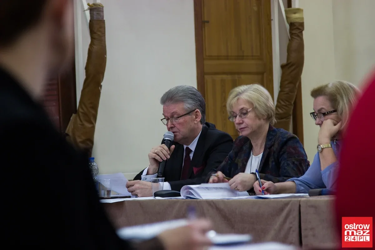 Sesja Rady Powiatu za nami (zdjęcia, wideo)