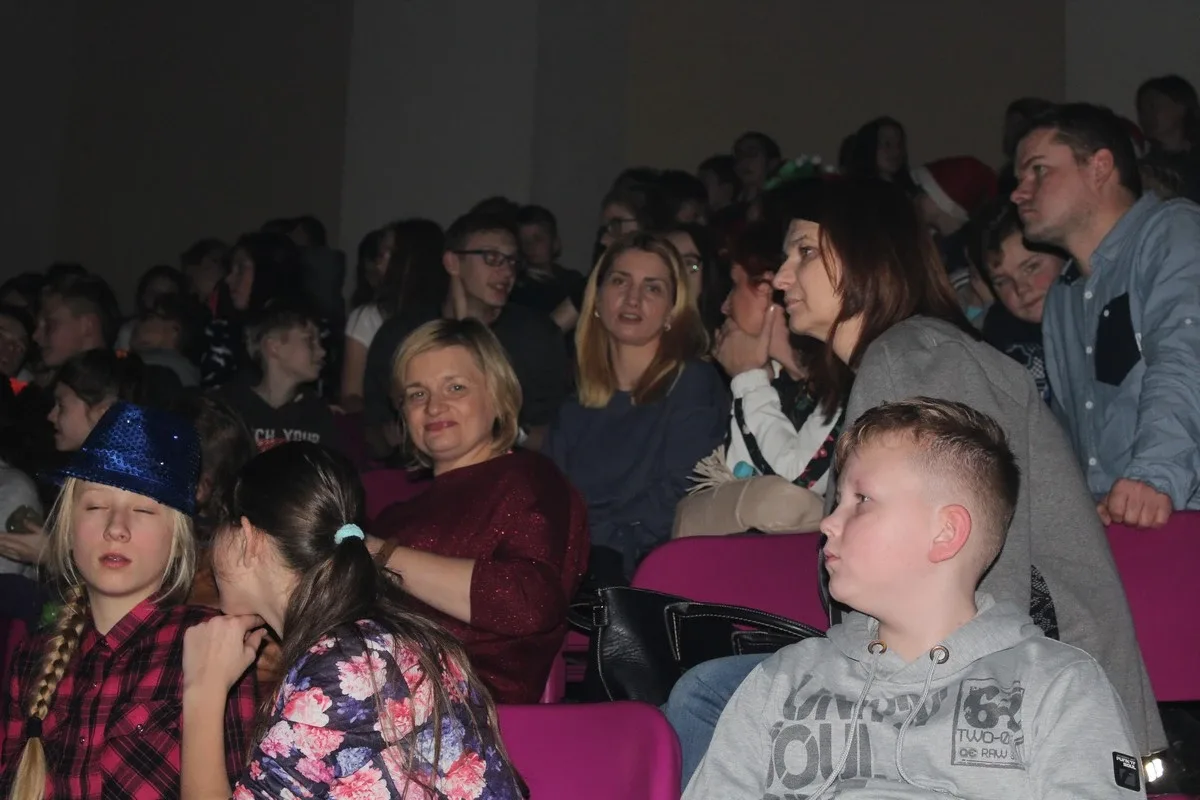 Uczniowie z SP 1 na Mikołajkach w Warszawie (zdjęcia)