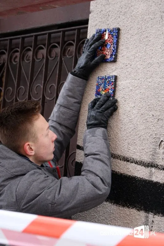 Bawili się przy robieniu muralu (zdjęcia)