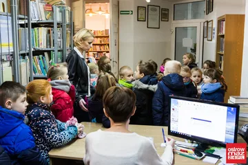 Spotkania z książką dla dzieci (zdjęcia)