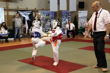 19 medali ostrowskich karateków w Broku (zdjęcia)