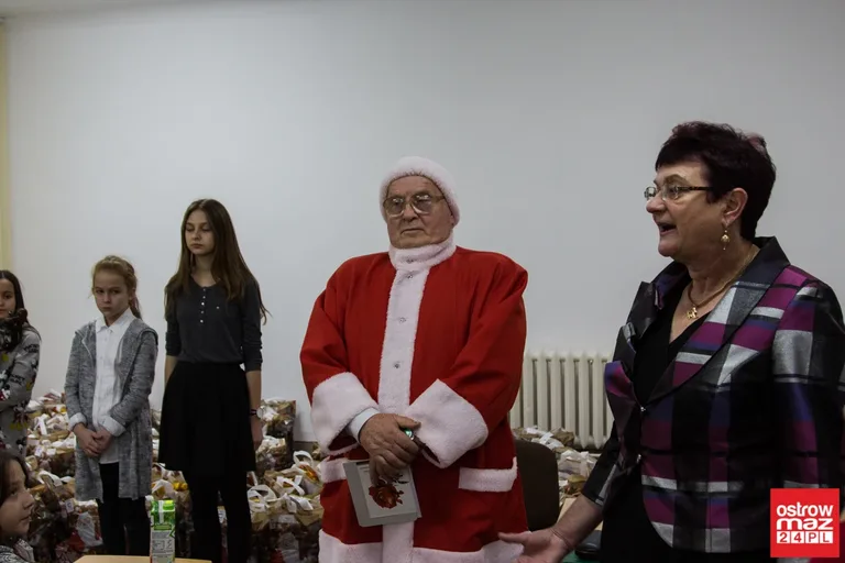 Spotkanie mikołajkowe ostrowskiego TPD (zdjęcia, wideo)