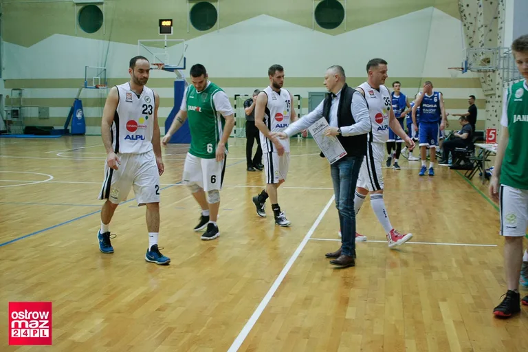 Bolesna porażka Sokoła z KS Rosa-Sport Radom (zdjęcia)