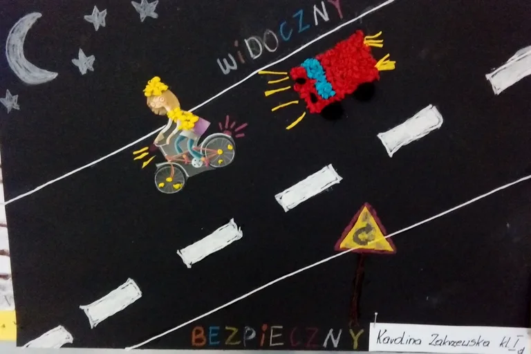 Spotkanie dzieci z SP nr 1 ze strażakami i policjantami (zdjęcie)