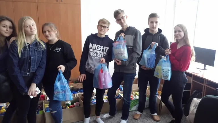 Pomoc z SP nr 3 dla mieszkających na Białorusi Polaków (zdjęcia)