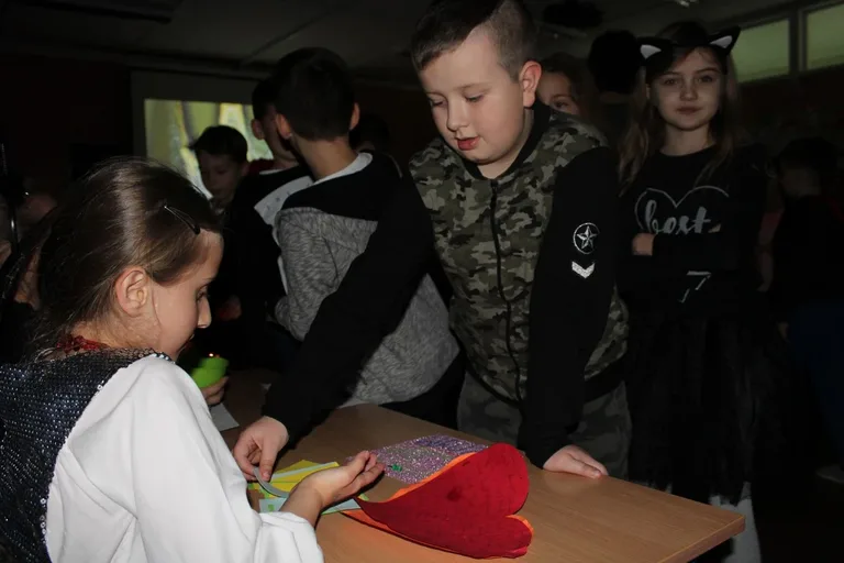 Andrzejkowa zabawa w "jedynce" (zdjęcia)