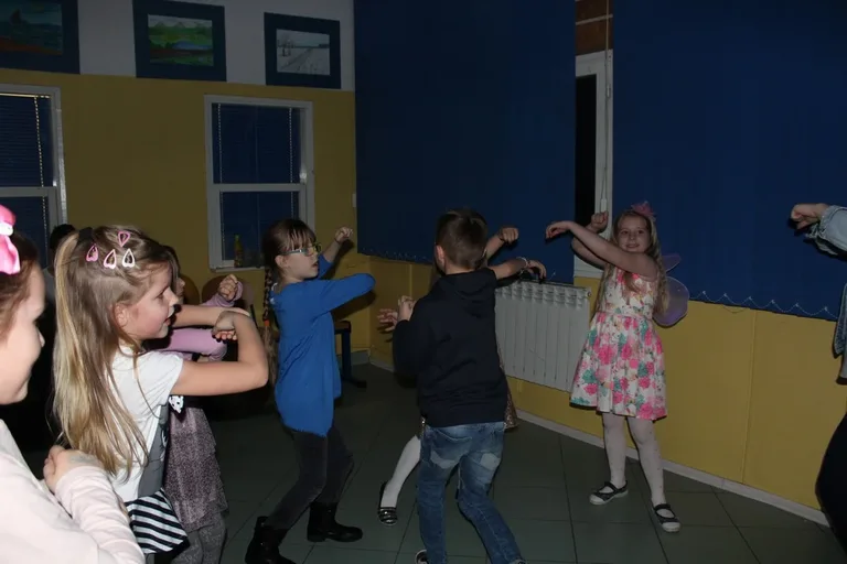 Andrzejkowa zabawa w "jedynce" (zdjęcia)