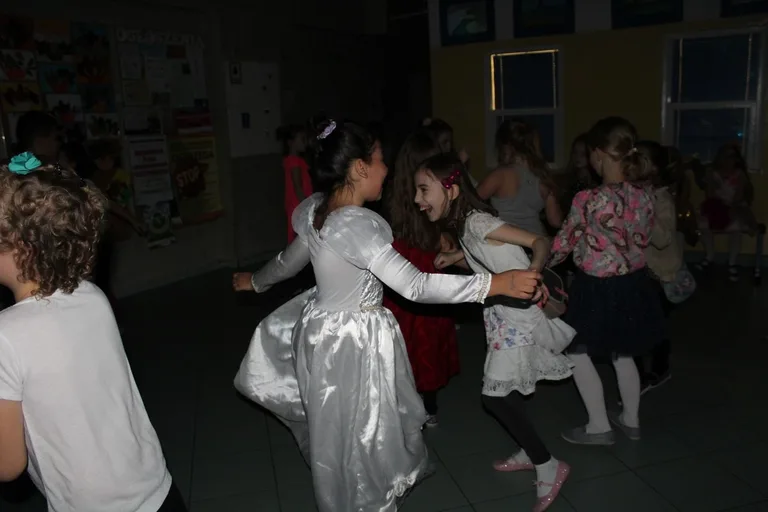 Andrzejkowa zabawa w "jedynce" (zdjęcia)