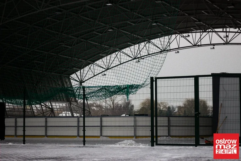 Otwarcie ostrowskiego lodowiska! Mikołajki na łyżwach