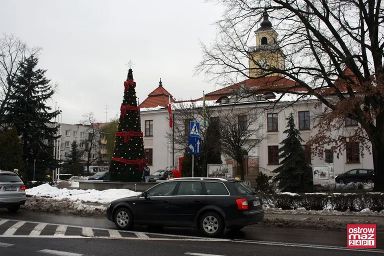Choinka jakiej Ostrów nie widziała (zdjęcia)