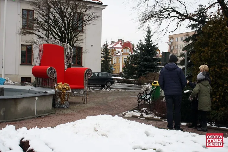 Choinka jakiej Ostrów nie widziała (zdjęcia)