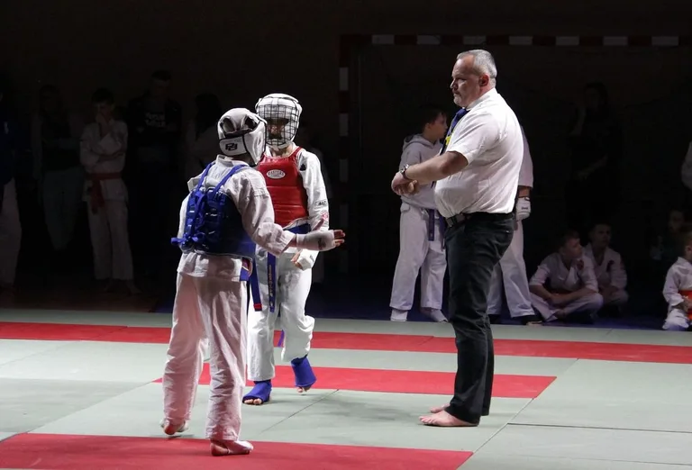 19 medali ostrowskich karateków w Broku (zdjęcia)