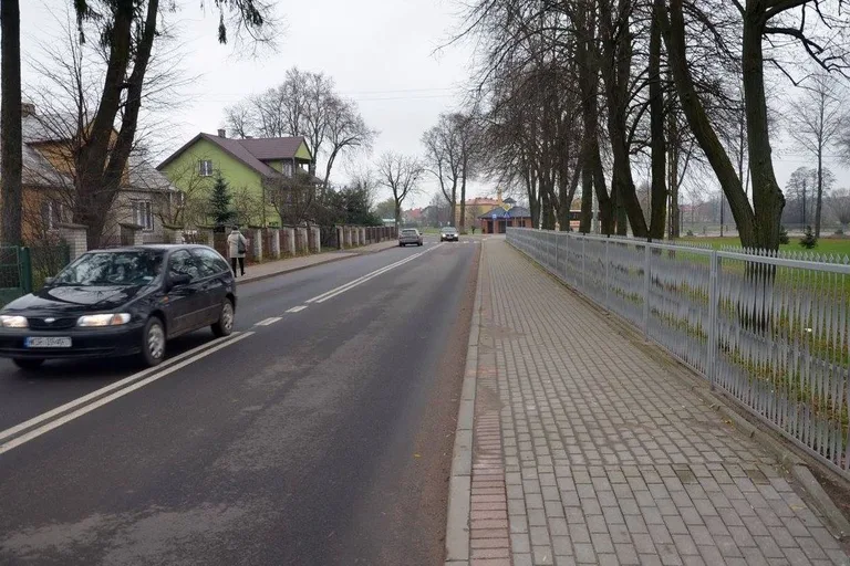 Przebudowano kolejne drogi powiatowe (zdjęcia)