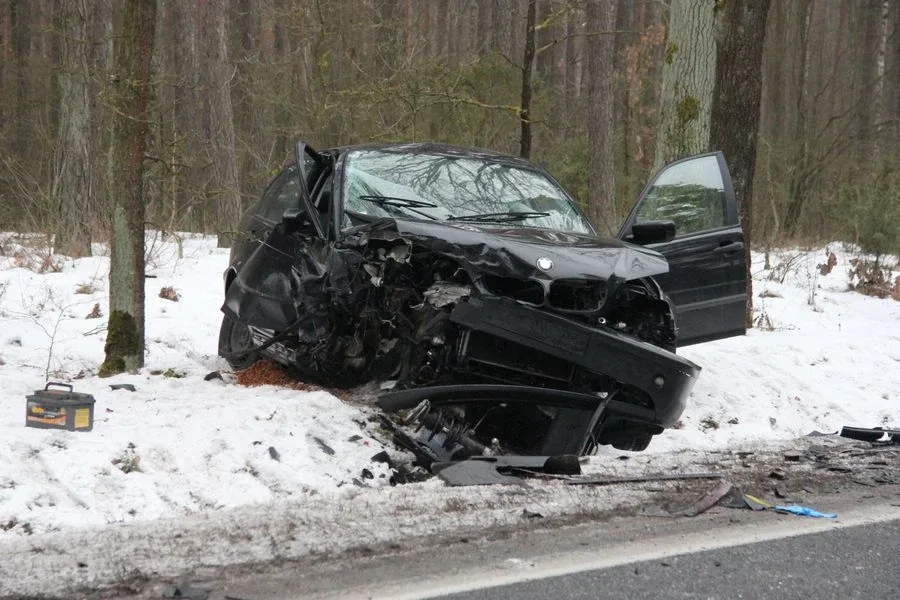 Czołówka bmw i forda (zdjęcia, aktualizacja)