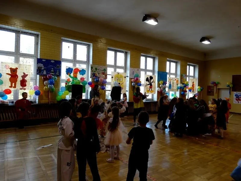 Zabawa karnawałowa w Szkole Podstawowej nr 1 (zdjęcia)